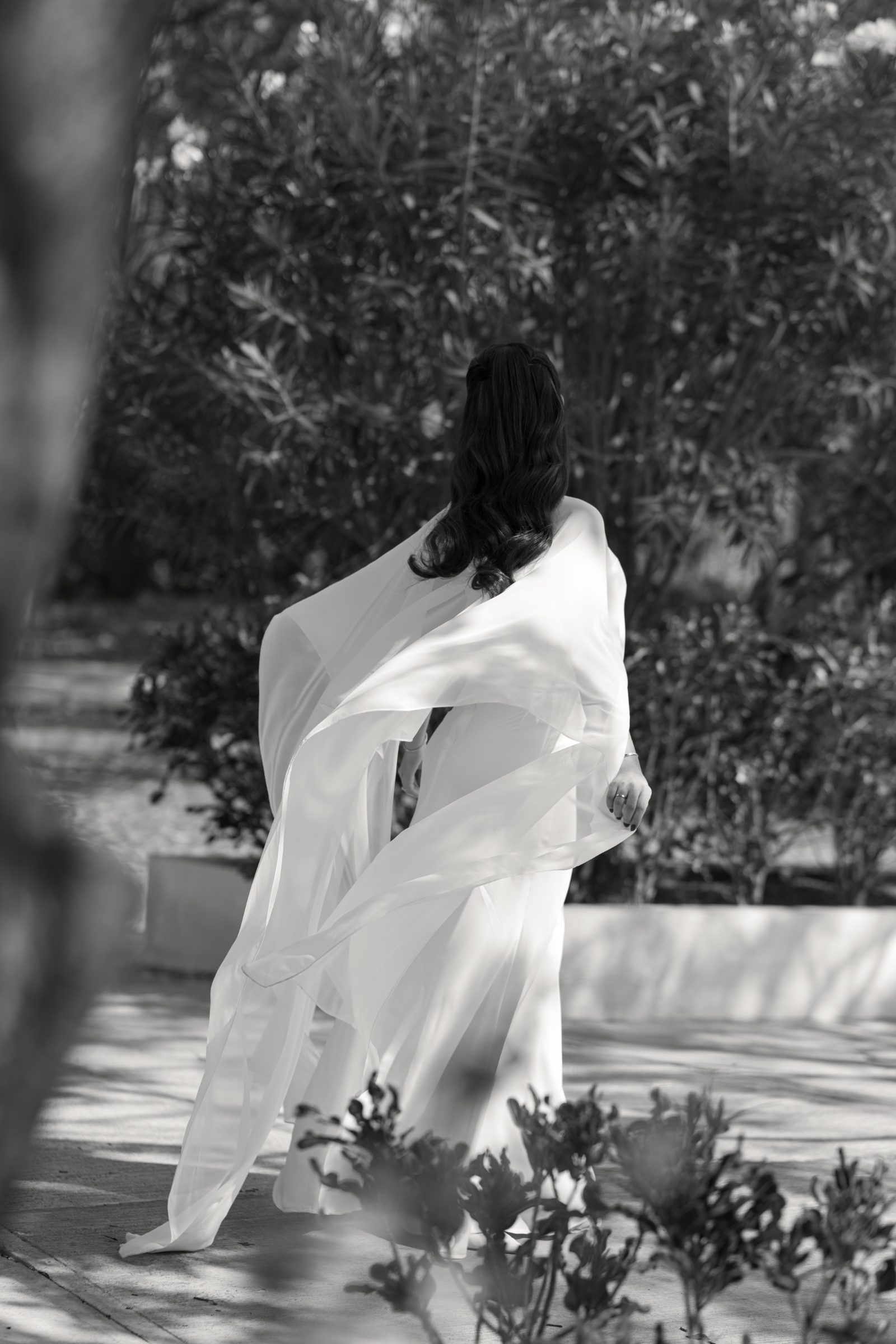 Vestido de novia civil de espaldas